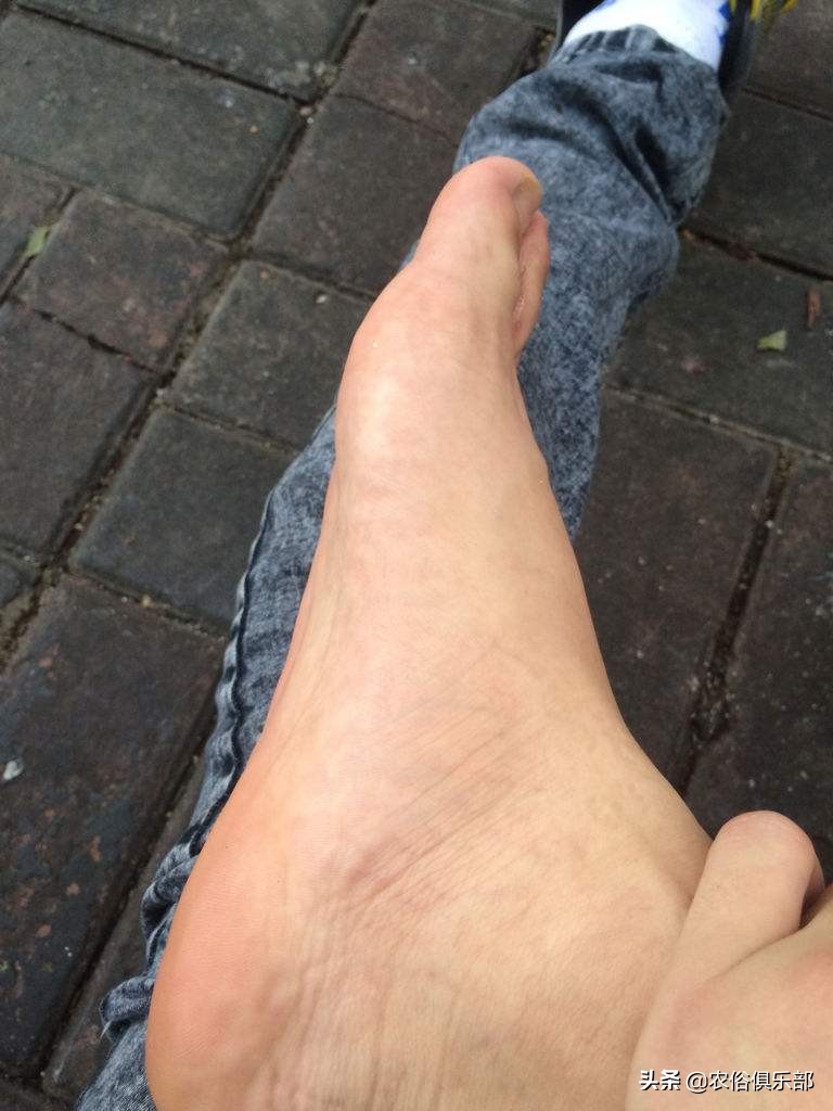 农村俗语：脚板下无空，是个老长工！平板脚真的不好么？