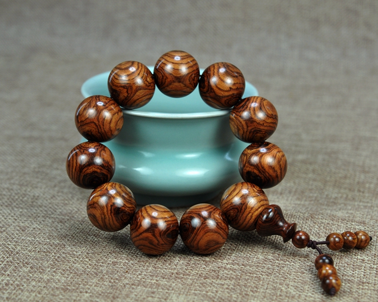 怎么鉴别海南黄花梨手串真假,黄花梨红木家具真假鉴别方法