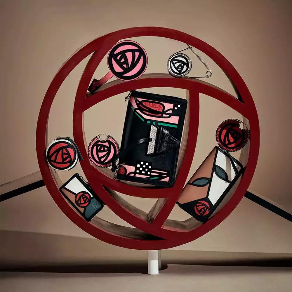 圣诞最流行的包,小众包包推荐圣诞老人