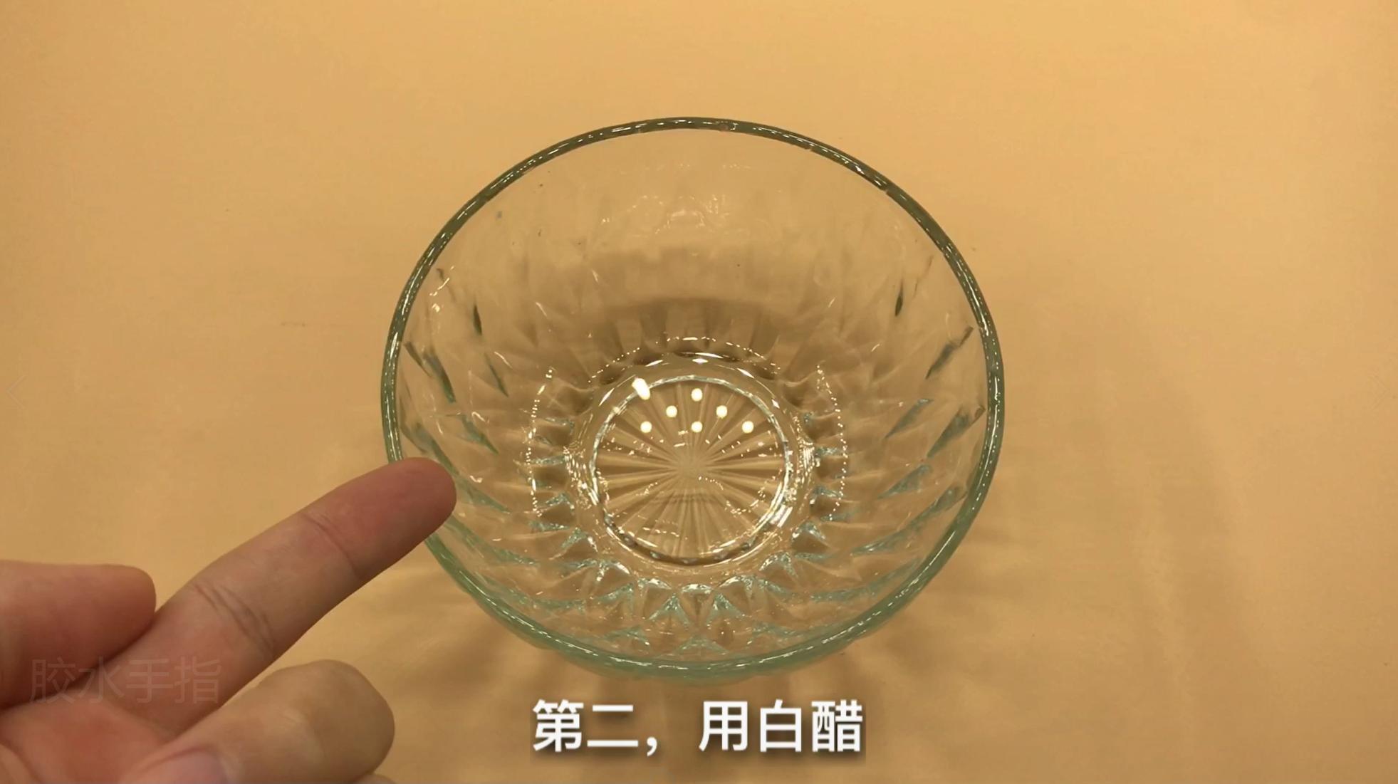 502把手指和木棍粘在一起怎么办,手指被502粘住再滴一滴502可以吗