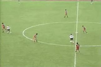 这支国足被骂最没有进取心的球队，球迷给教练寄了把刀