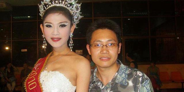 泰国“人妖”结婚后,是怎么过婚后生活的?看完让人感到心疼!