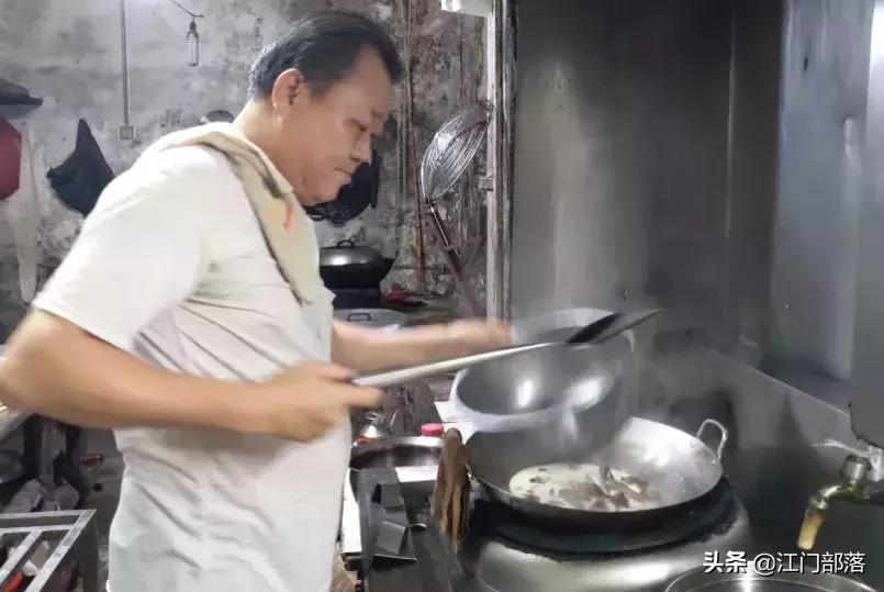 台山哪里吃烧鹅好吃,台山斗山狗仔鹅做法