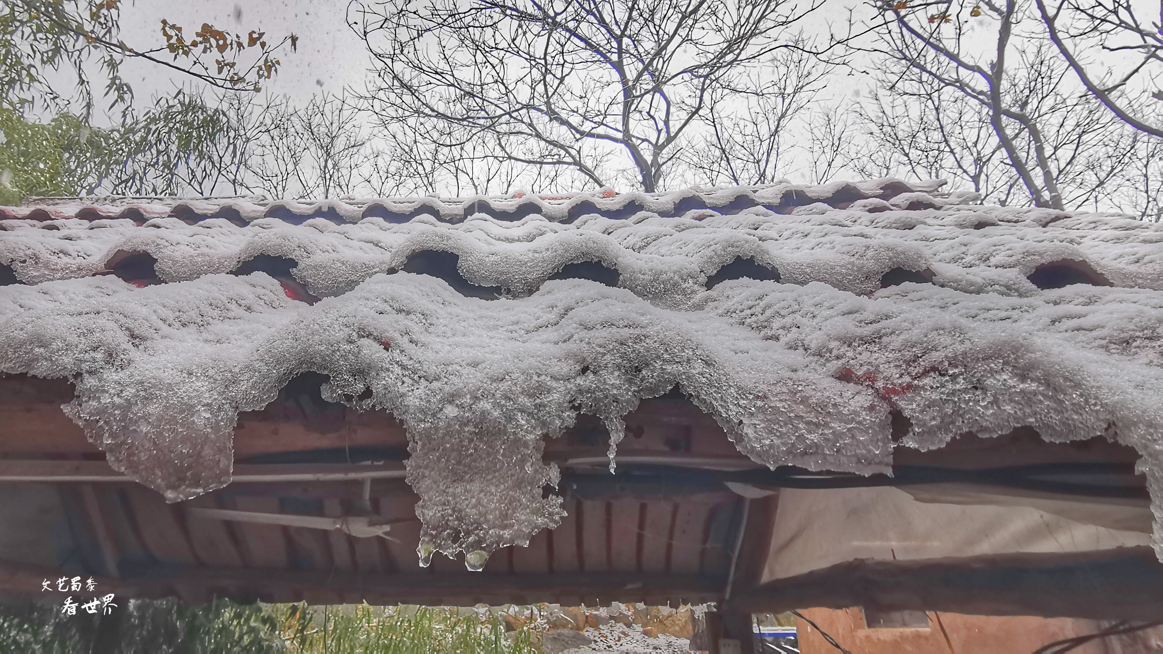 因《舌尖上的中国》而为人所知，刚刚的四月飞雪又让它美成了仙境