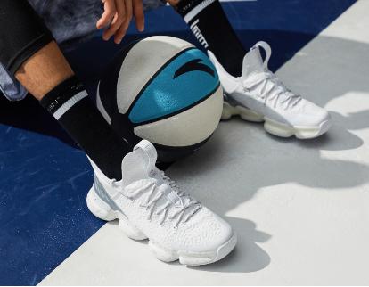 安踏御空篮球鞋的不同配色,安踏御空篮球鞋气垫实战测评