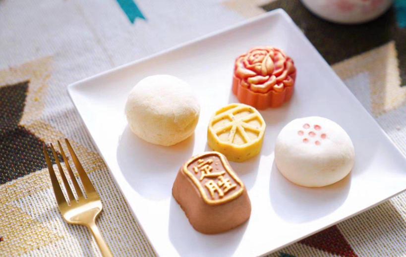 年轻人真的喜欢新中式吗,年轻人爱上中式茶