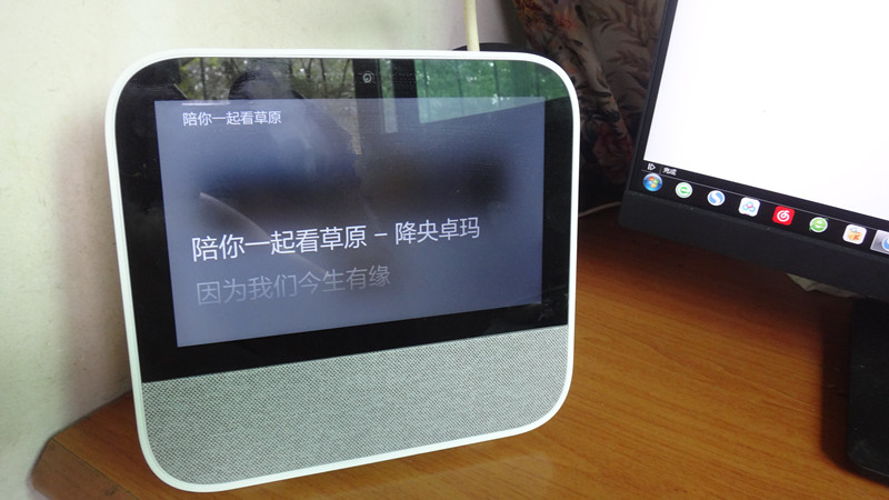 天猫精灵ccl带屏幕智能音箱评测,天猫精灵cc触屏音箱怎么样