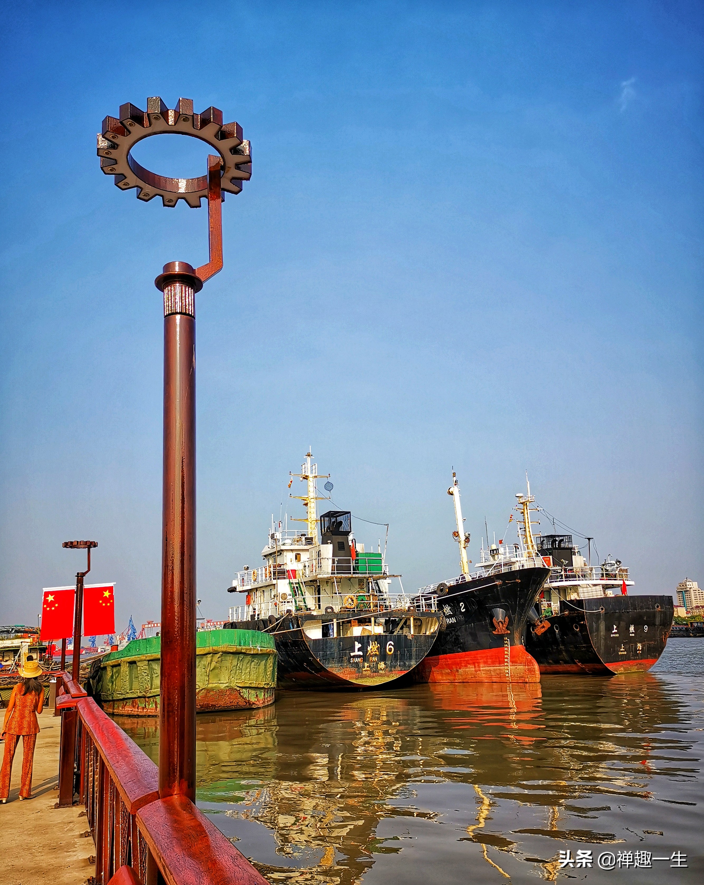 上海075两栖攻击舰在哪个区,075两栖攻击舰在上海哪里