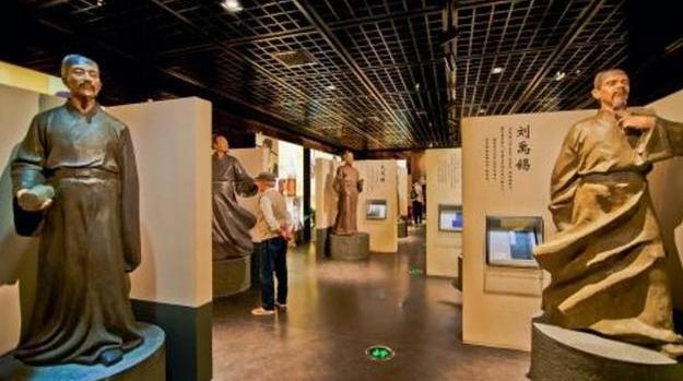 有些唐诗最后一句为何没押韵,唐诗绝句一般是哪三句押韵