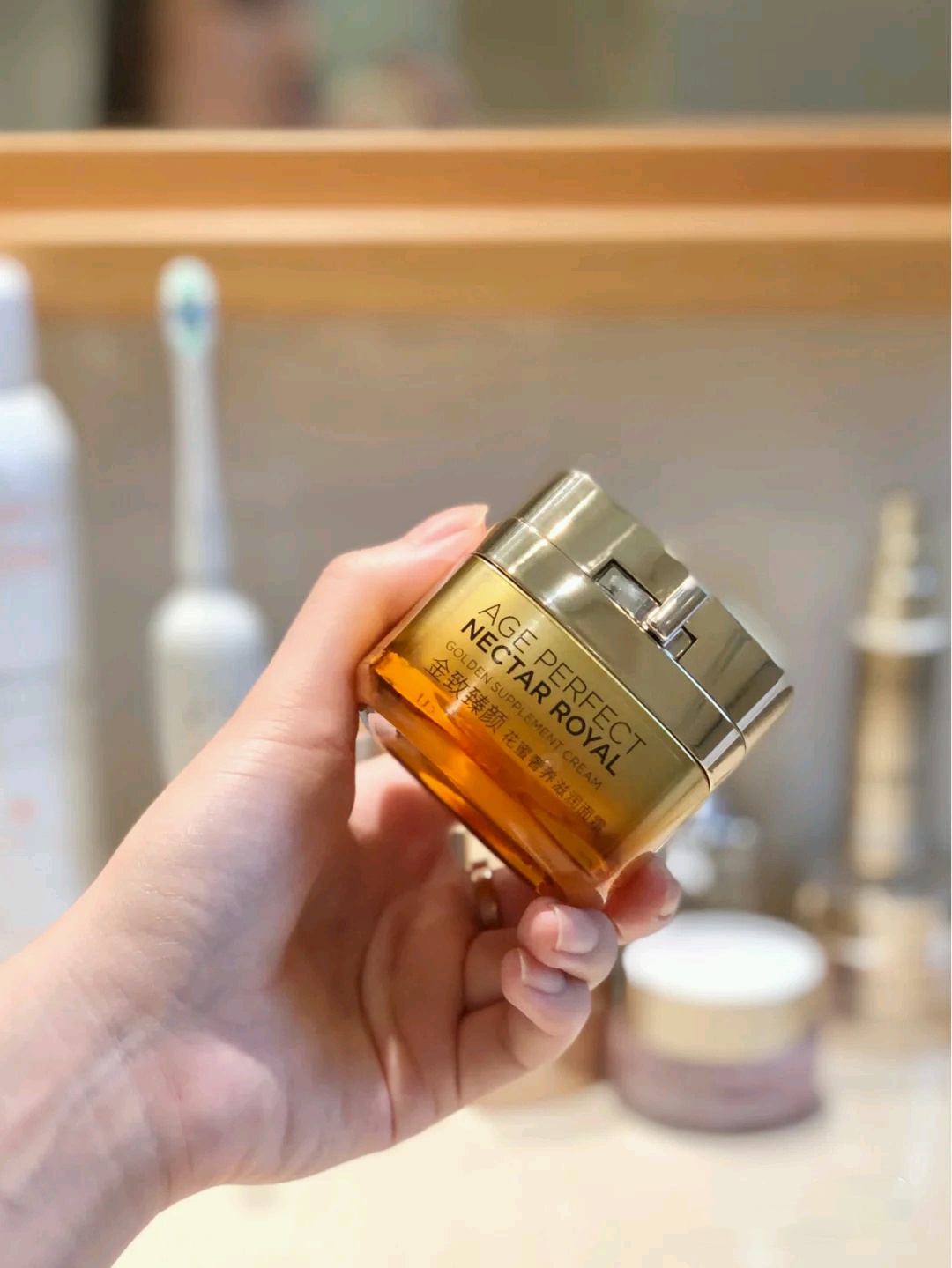 海蓝之谜面霜对比兰蔻菁纯面霜,欧莱雅兰蔻海蓝之谜