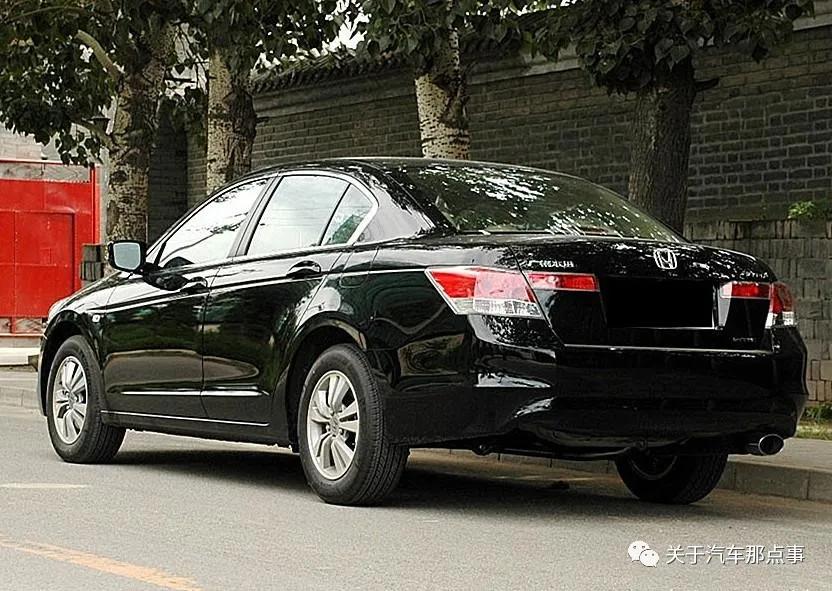 第八代雅阁二手车2020价格表,5万左右精品8代半本田雅阁白色