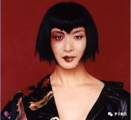 一次变性，无碍她对舞蹈和舞台的热爱