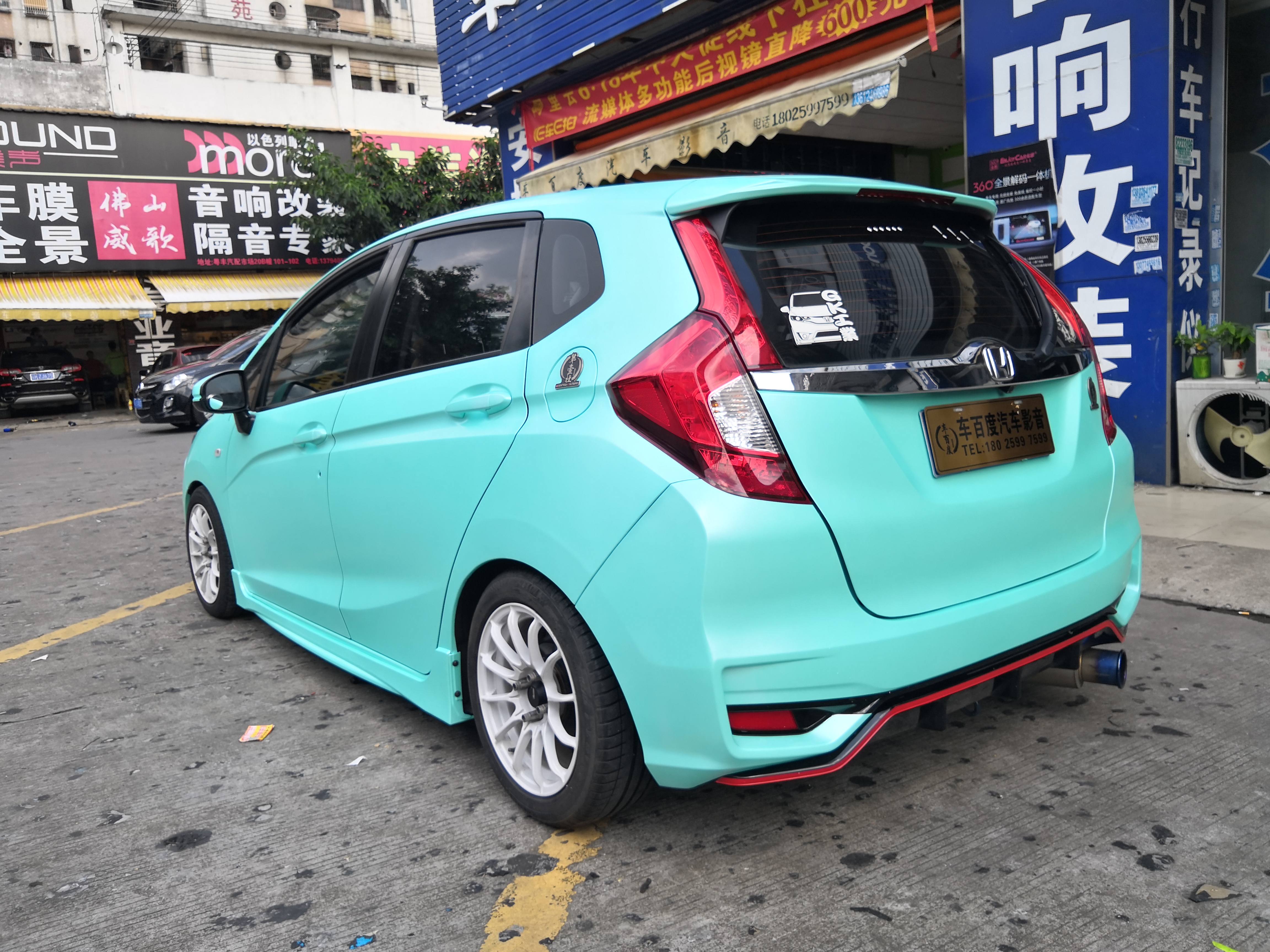 飞度蒂芙尼蓝改色膜,飞度改色璀璨黑魅紫