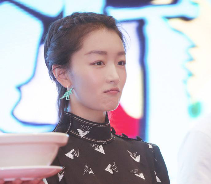 周冬雨高定首饰,周冬雨的珠宝品牌