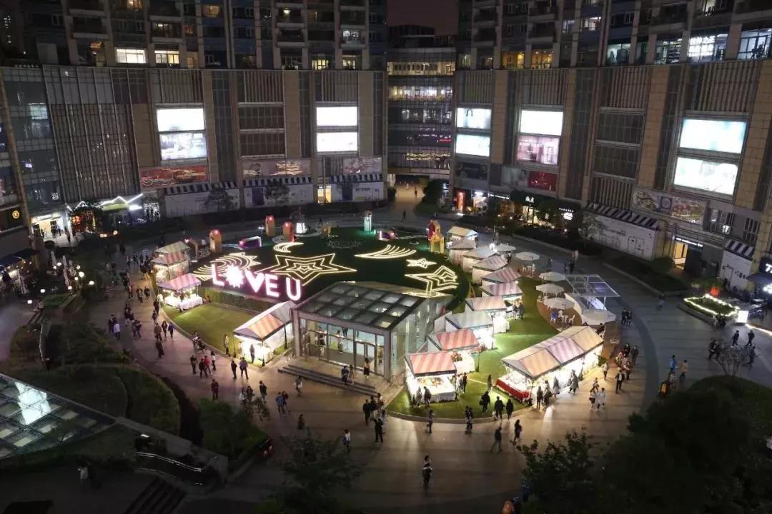 上海商业地产购物中心,日月光购物中心高端吗