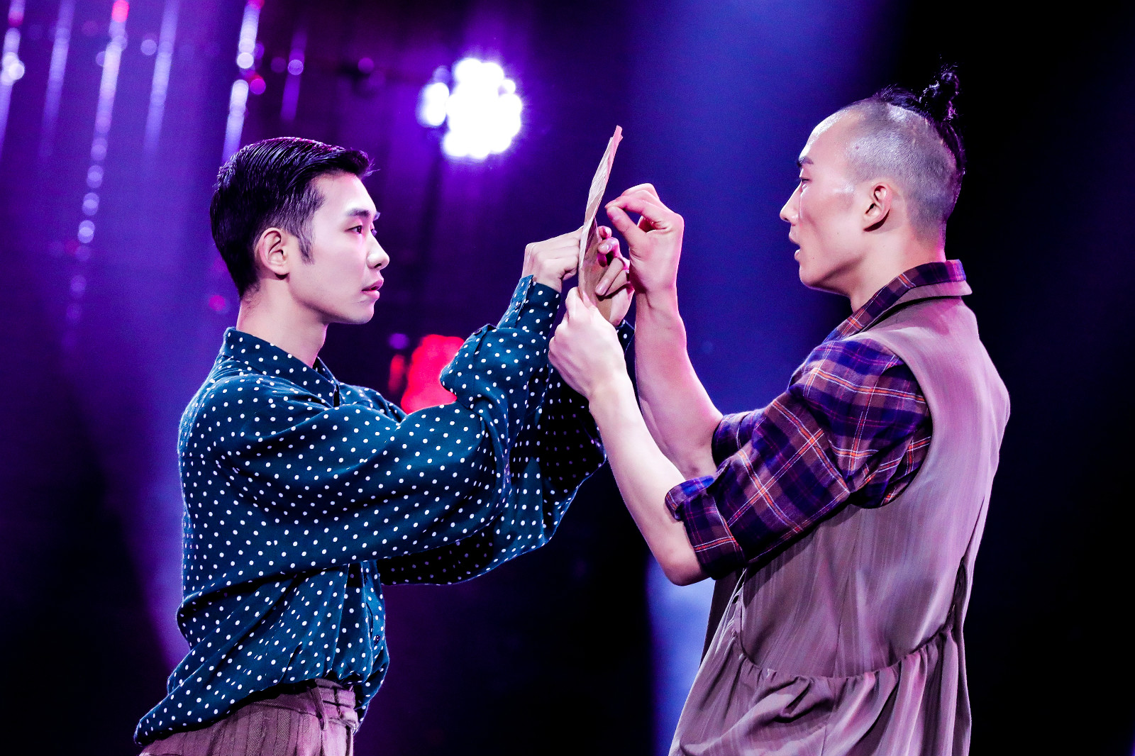 舞蹈风暴胡沈员朱凤伟刚柔并济,胡沈员朱凤伟舞蹈风暴