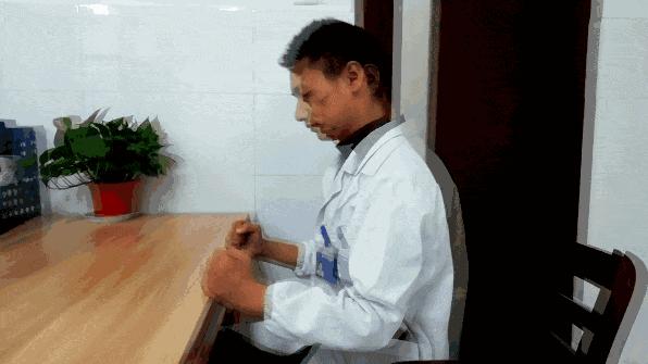 眼睛干涩容易疲劳吃什么药,眼睛干涩喝什么茶养肝明目