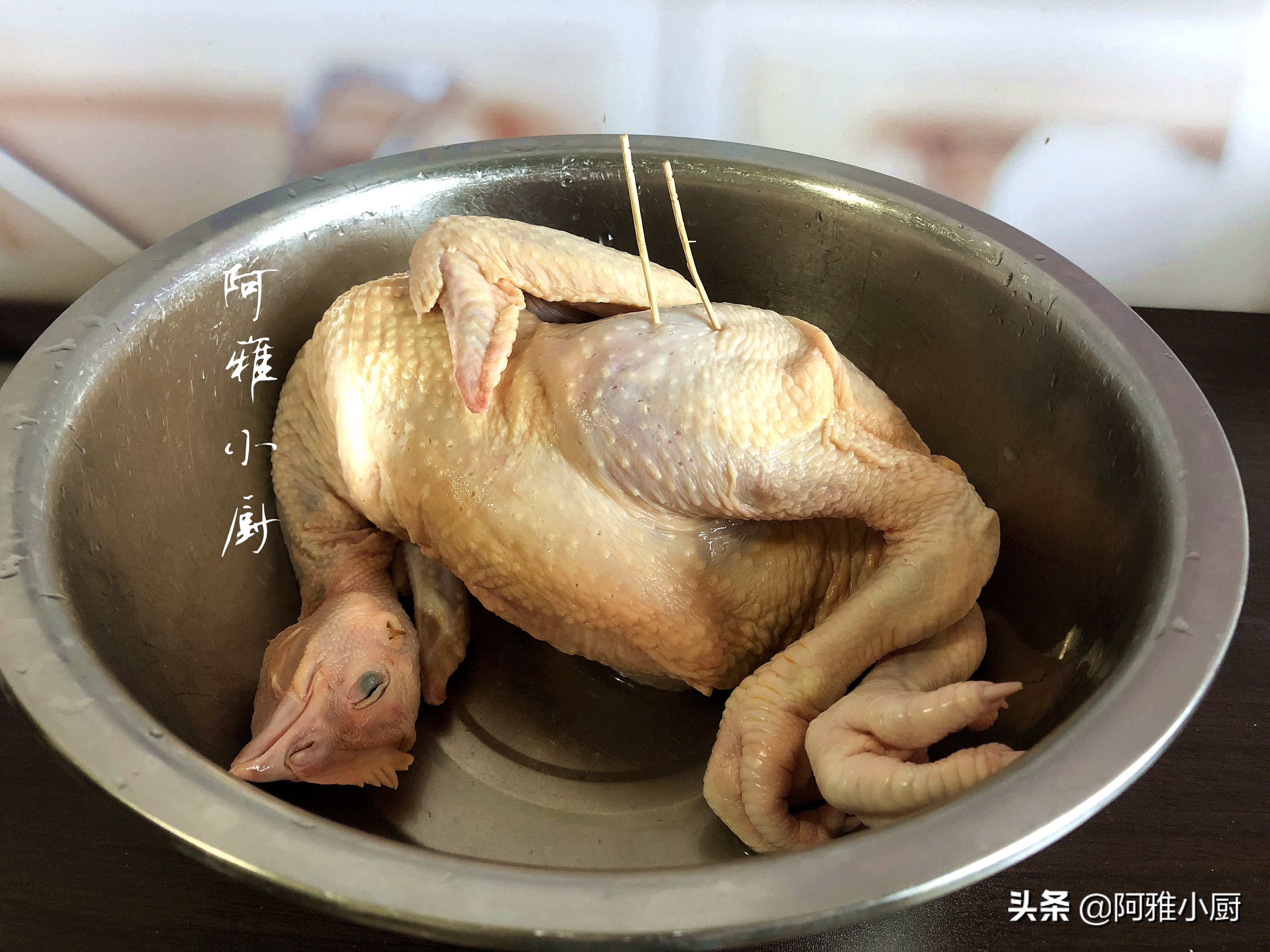 烧鸡不用油不加水,想吃烤鸡不用买在家做超简单