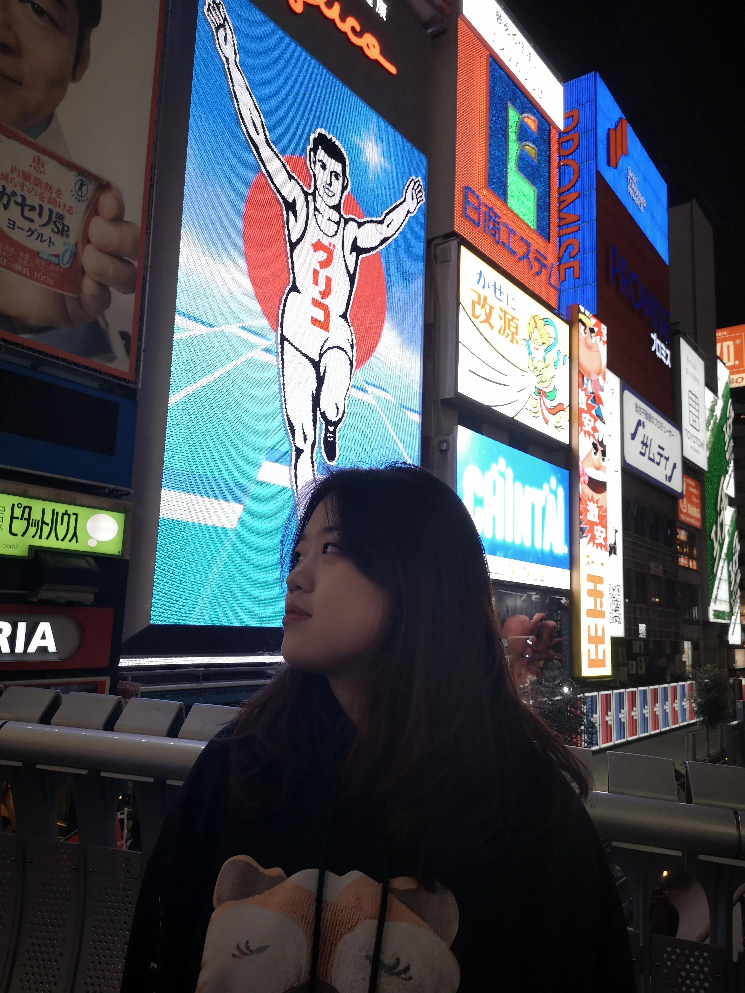 浙江65岁老奶奶通过职业魔方考级,65岁奶奶过魔方考级