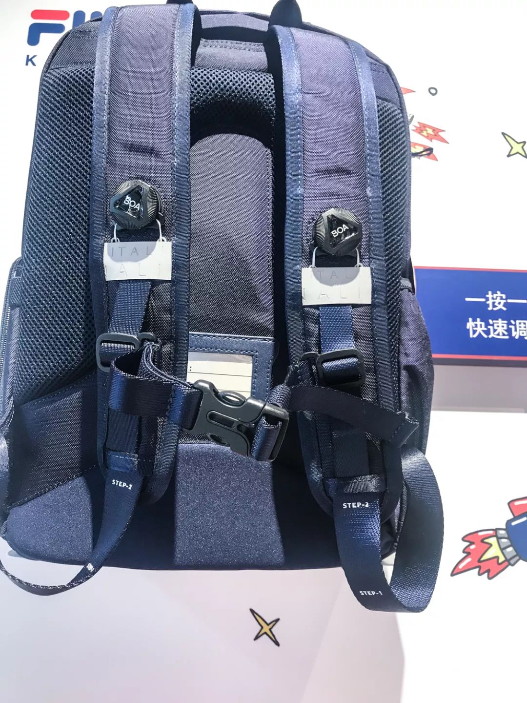 200-500儿童书包,儿童书包买轻便的还是减压的好