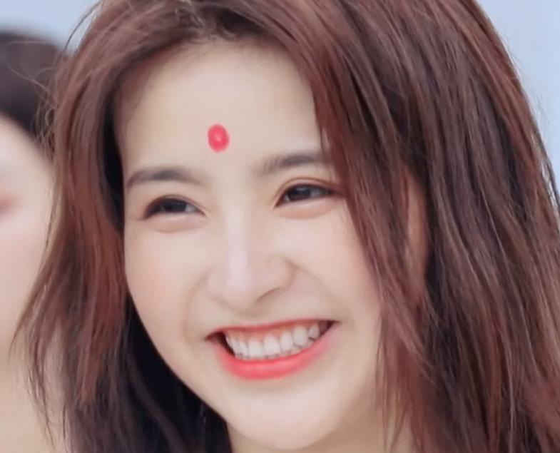 铏炰功娆g粰閲戝瓙娑电偣绾㈢棧,铏炰功娆i粍閲戠灣