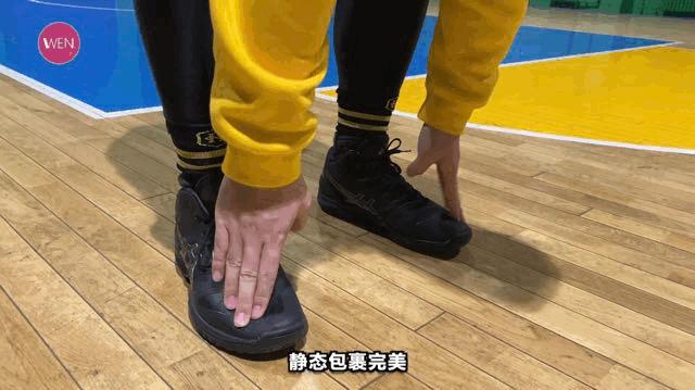 教练穿球鞋,教练穿nike