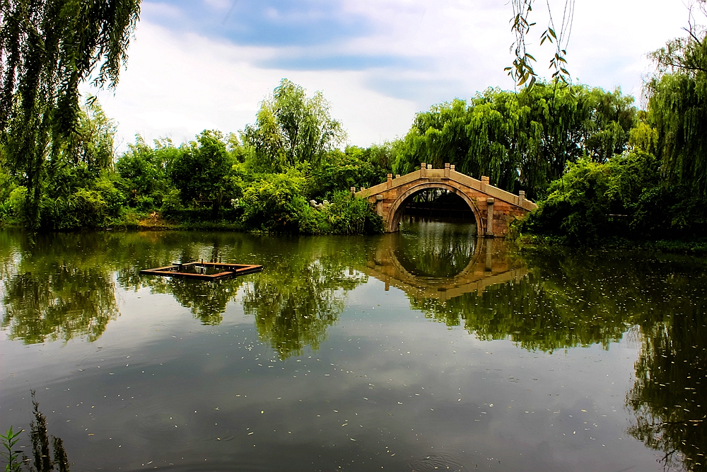 黄浦江是上海的母亲河全长114公里,上海母亲河黄浦江发源于哪个湖