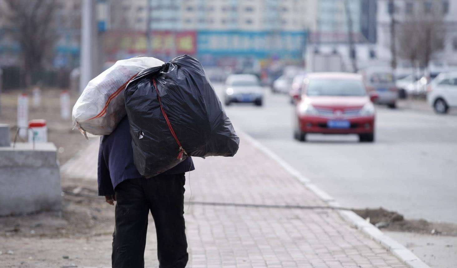 酒干倘卖无1983年原唱是谁,酒干倘卖无是哪部电视剧主题曲