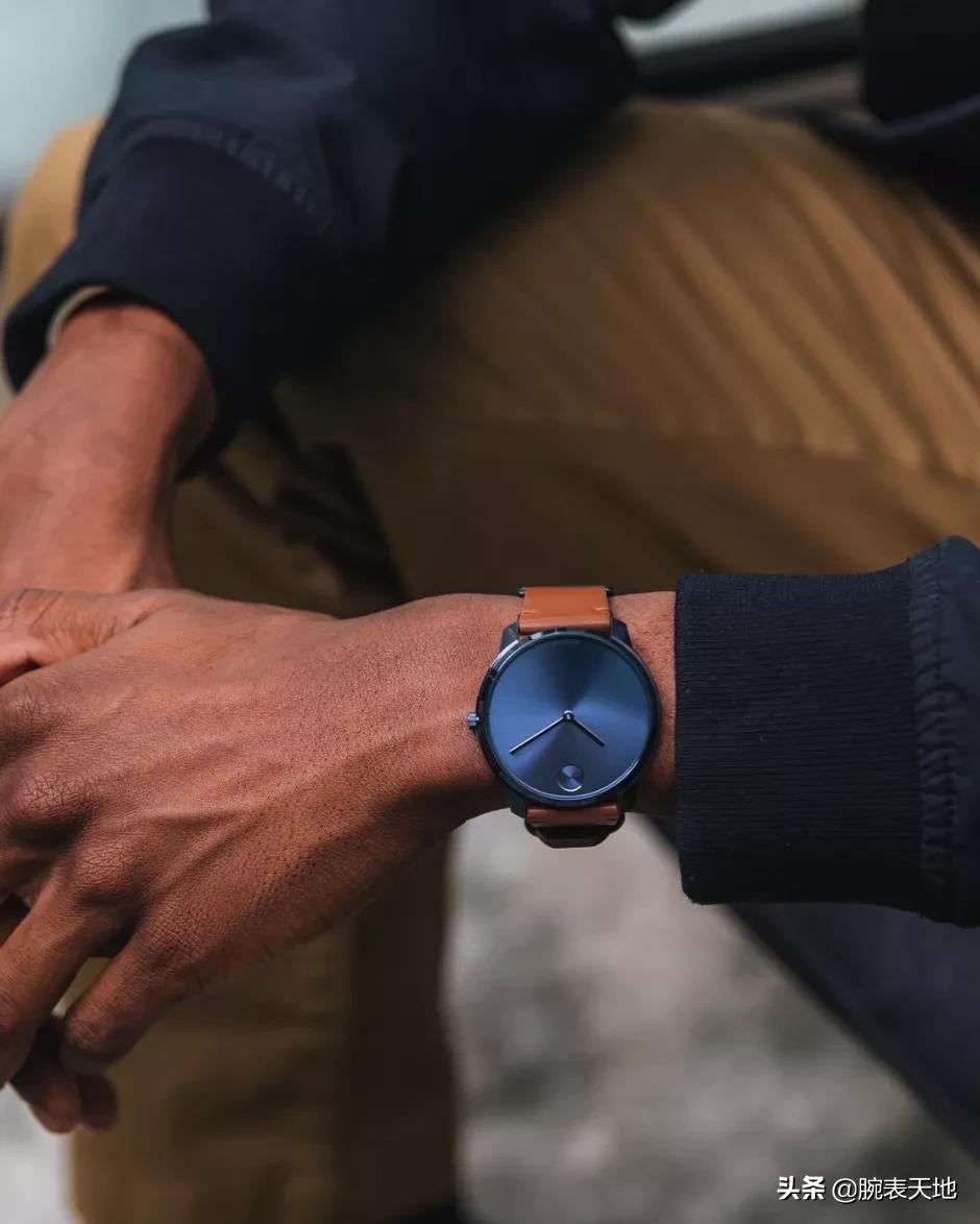 看过《魔戒》算啥？有“摩戒”腕表才酷