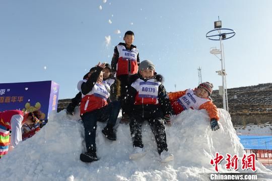 赏冰乐雪掀起冰雪体育热潮,感受冰雪魅力畅享冰雪运动
