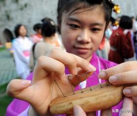 明日七夕愿天下有情人终成眷属,明日七夕歌曲原唱