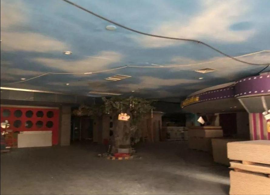 南京动漫基地，受到居民欢迎，现惨遭烂尾，曾有望成为地标建筑