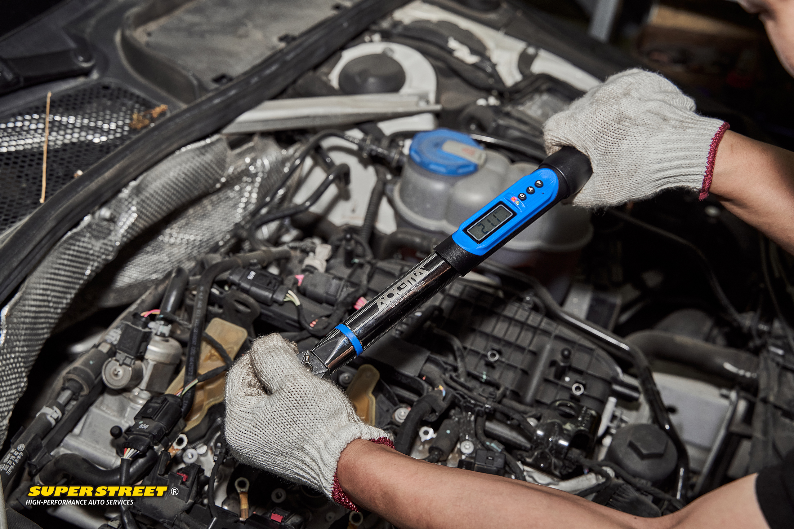 奥迪a4lb9用什么品牌机油,奥迪a4l壳牌机油推荐