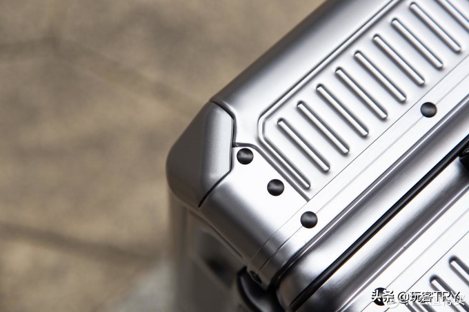 镁铝合金行李箱拉杆箱,拉杆行李箱哪款比较好用