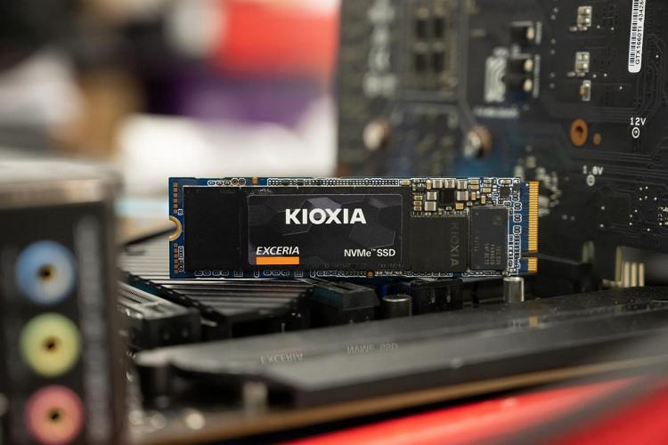 以铠侠RC10固态硬盘为例，SLC缓存是什么？缓外速度又是什么？