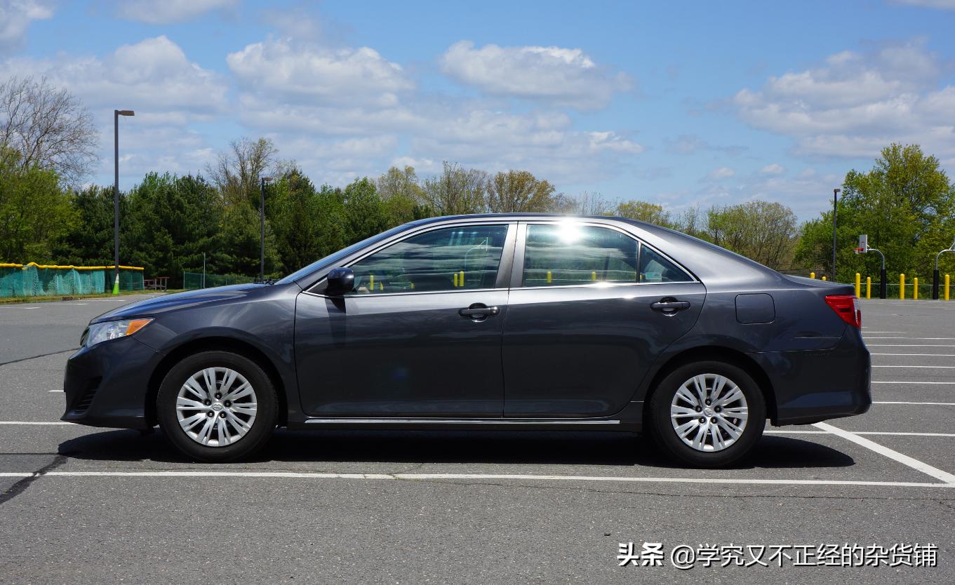 凯美瑞新老对比,新款凯美瑞双擎车主用车感受