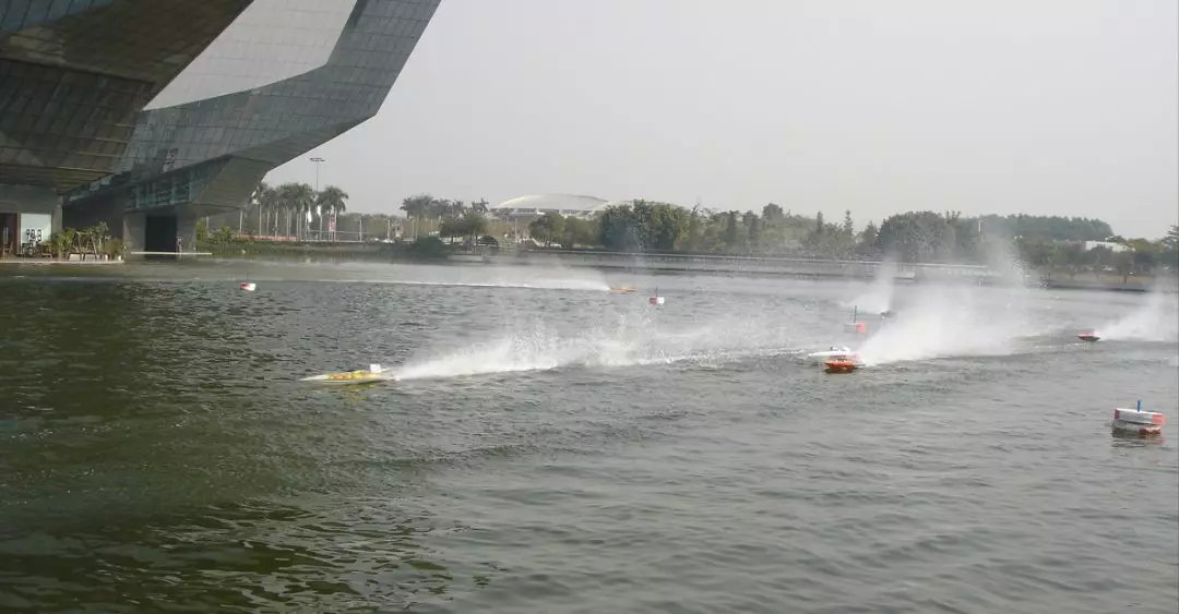 水上速度与激情,水上的速度与激情