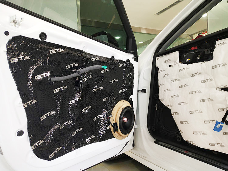 顺德奥迪a4音响改装,漳州奥迪a4改装汽车音响