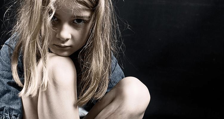 多次外国性侵亲生女儿获刑,马来西亚男子性侵俩女儿被判702年