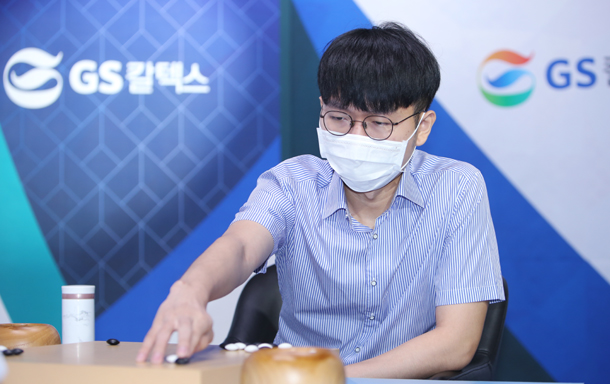 杨鼎新vs申真谞三星杯棋谱,许浩鋐战胜申真谞棋谱