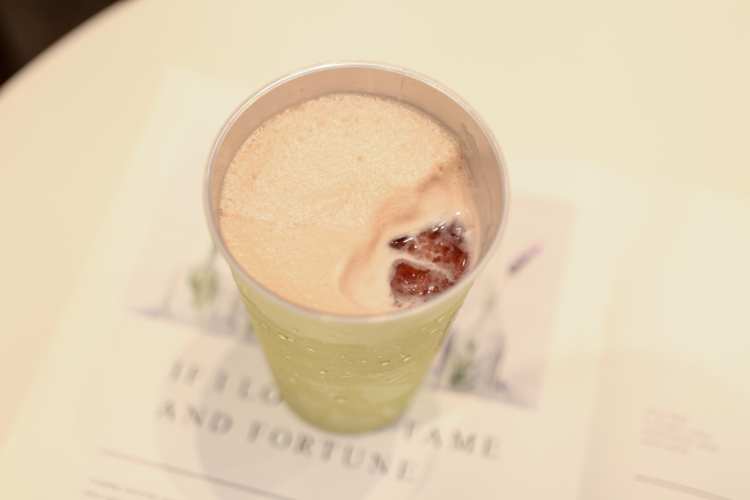 我替你们先喝了!奈雪の茶4月新品测评!