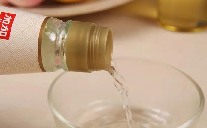 敏感肌被晒伤后特别痒怎么办,脸晒伤了起小痘又痒怎么办