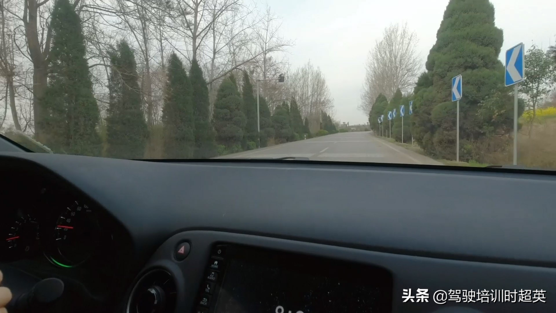 陌生的地方怎样辨别方向,路上迷路怎么判断方向