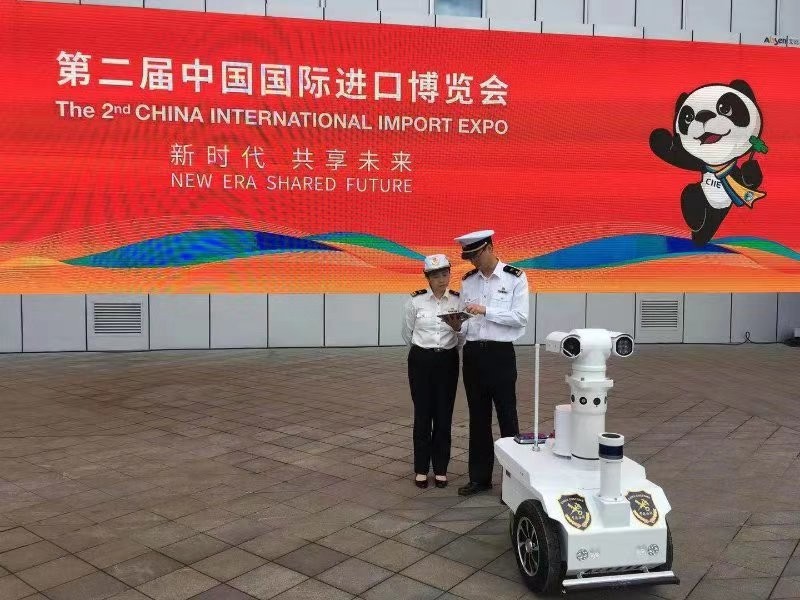 走进进博会|5G:1秒就能*载下**一部高清电影,卡一下都很难