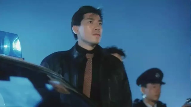 张耀扬做公益给老人发钱视频,张耀扬做公益