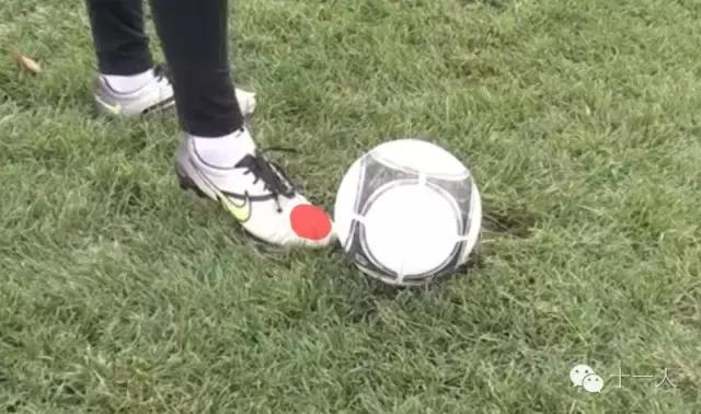 简单实用的足球射门技巧,足球实用技巧射门