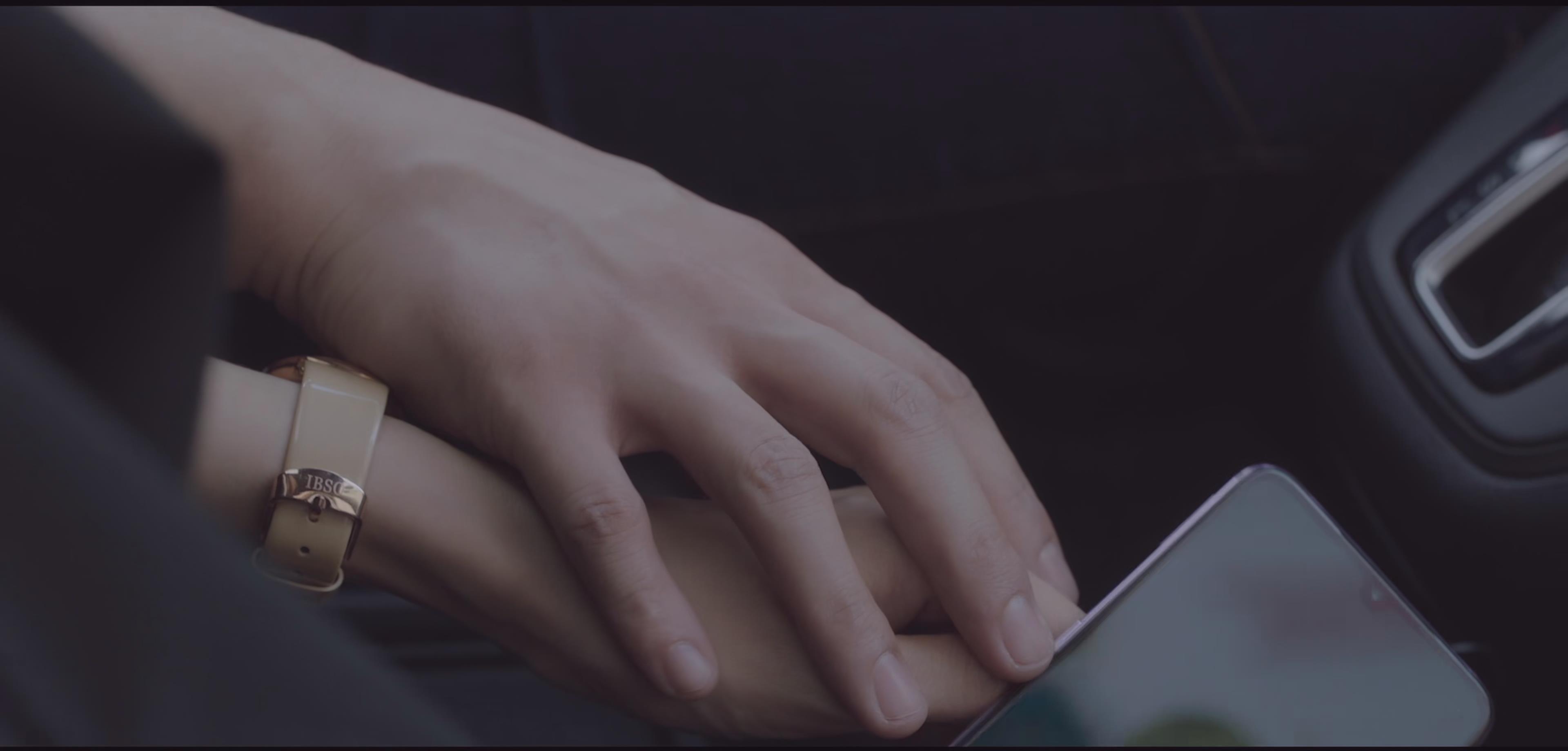 余欢水郭京飞现场,郭京飞我是余欢水水中的表演