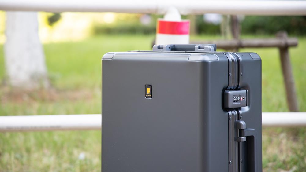 level8地平线,地平线8号level820英寸行李箱