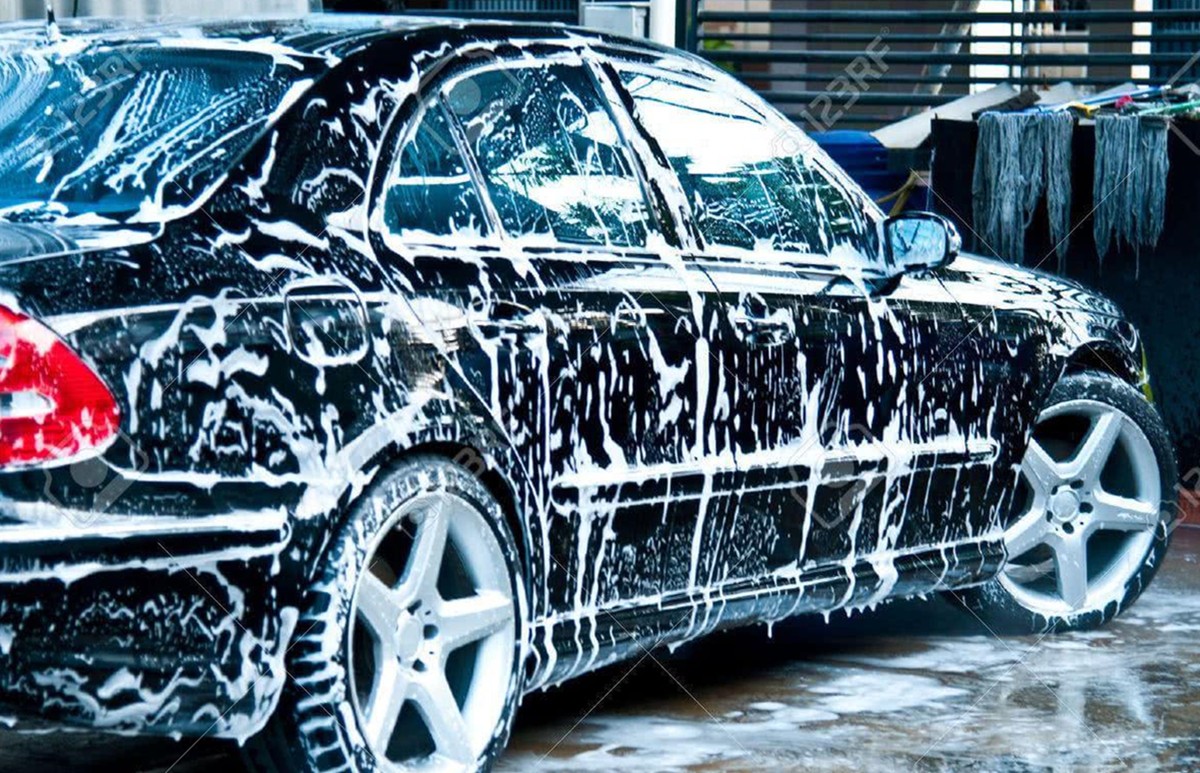 汽车被雨淋后有影响吗,汽车被雨淋了之后可以罩保护罩嘛