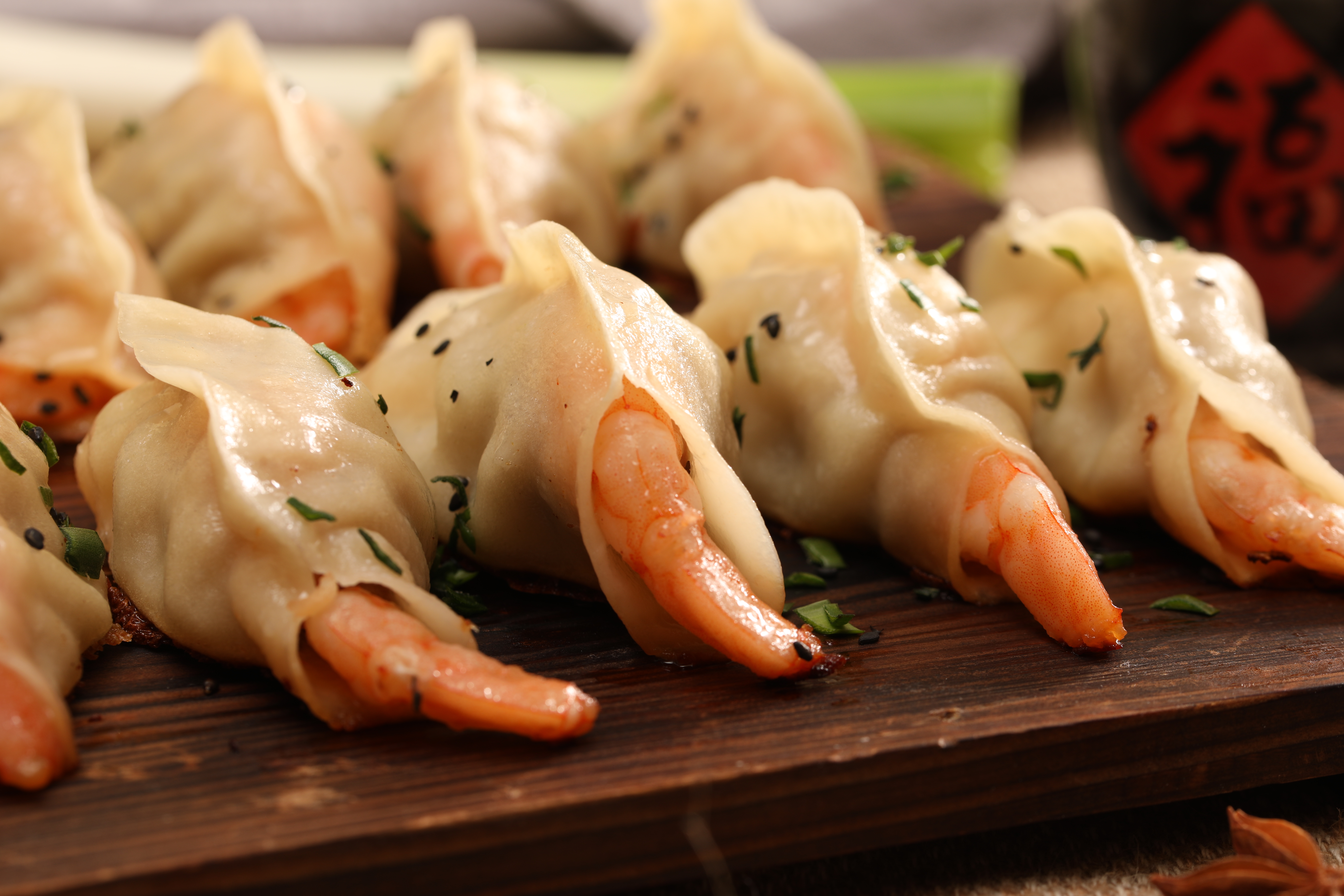 早餐界的排队王----乔馋锅贴，1.2一个居然年赚200多万元